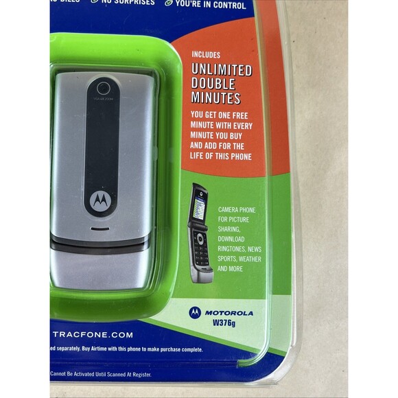TRACFONE MOTOROLA W376G SILVER FLIP CELLULAR PHONE GSM 0.3 MP CAMERA - Picture 3 of 9